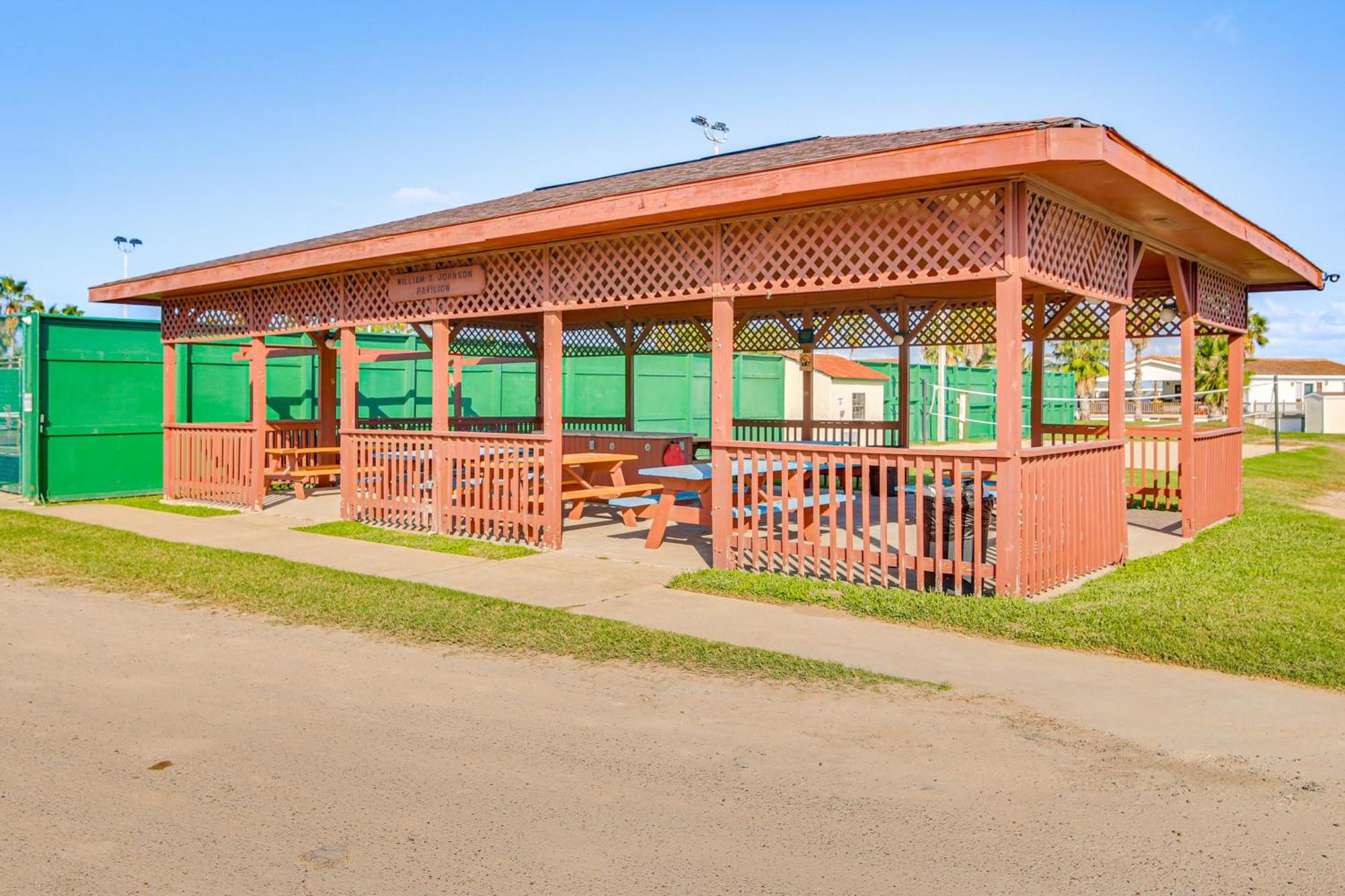 Cozy Waterfront Port Isabel Cottage With Deck! מראה חיצוני תמונה